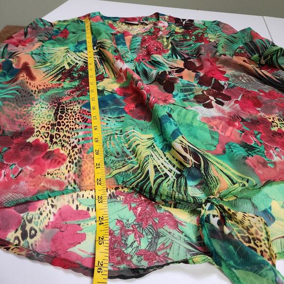 Chicos Womens Tie Front Tropical Blouse Size XL Split Neck Leopard Palm Leaf - Picture 9 of 9